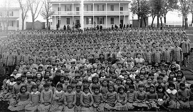 Native pupils at Carlisle Indian Industrial School in Pennsylvania (c.1900). 
