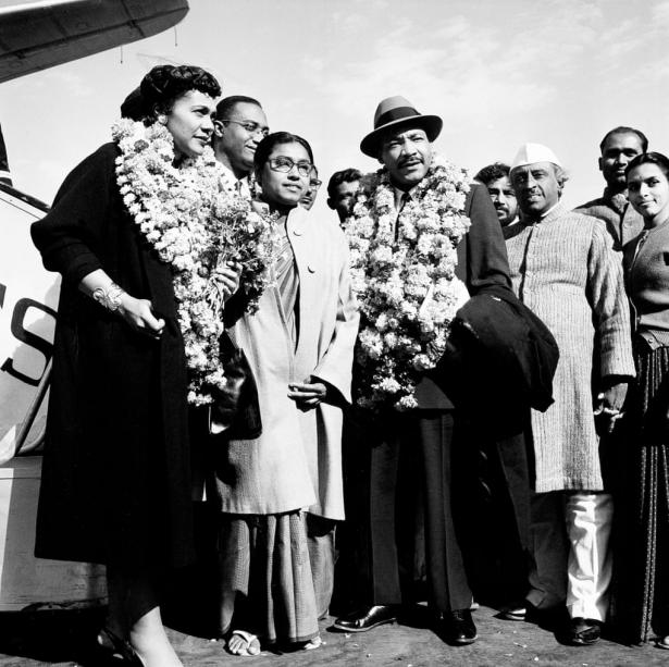 Martin Luther King Jr. and his wife Coretta, visiting India in 1959. 